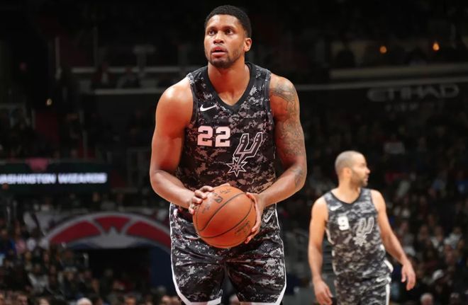 球员加盟 球员加盟