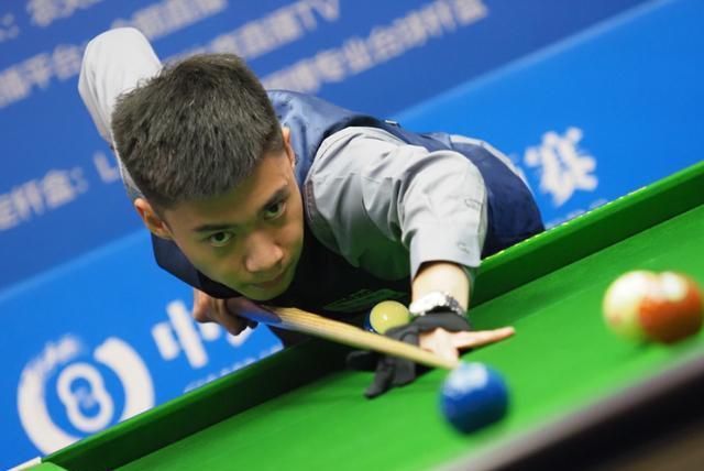 狼成劲敌 狼成劲敌