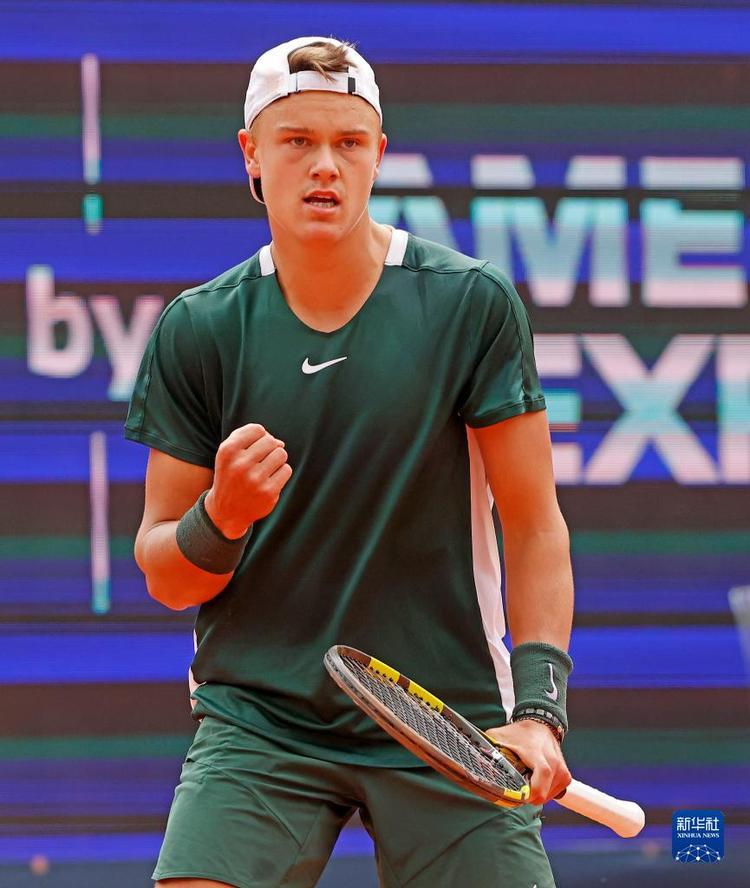 这起围绕 这起围绕